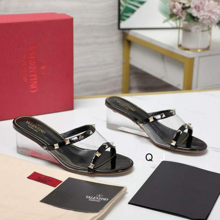 Picture of Valentino Shoes _SKUValentinosz35-405CMXJ071020222